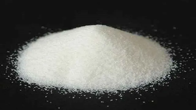 پودر سفید رنگ پلی الکترولیت کاتیونی